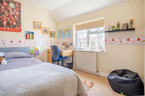 16 Hardwick Road, Hethe, Bicester, OX27 8EY
