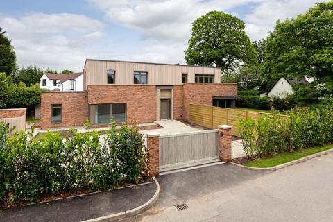 4 bedroom detached house for sale - Chester Road, Woodford