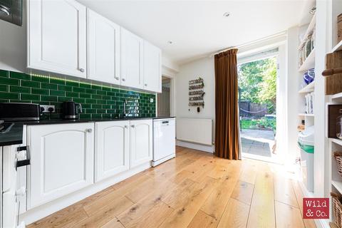 227 Glyn Road, London, E5 0JP