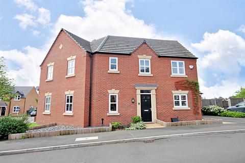 60 Croft Close, Two Gates, Tamworth, B77 1BF