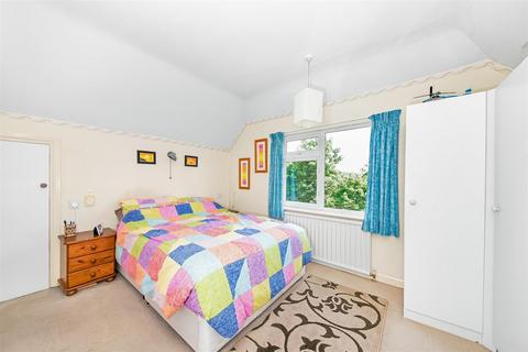 63 Milner Road, Caterham, CR3 6JR