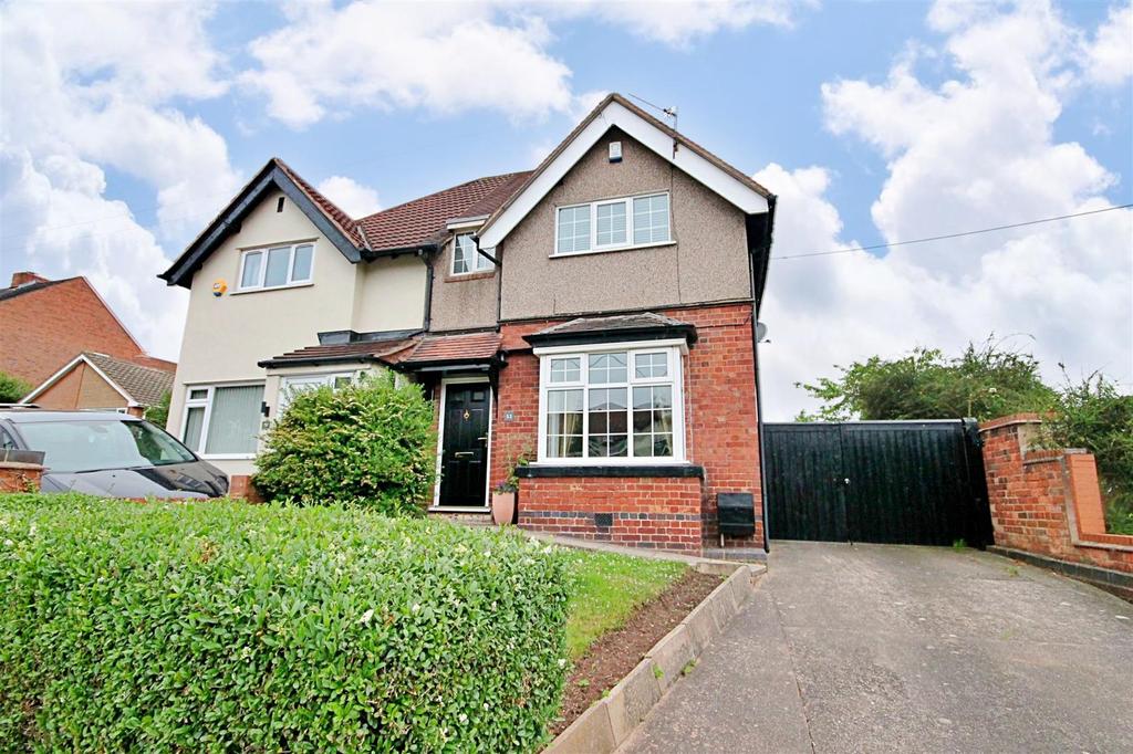 Coventry Road, Kingsbury, Tamworth, Warwickshire 3 bed semidetached house for sale £300,000