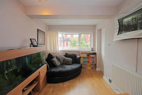 38 Arkle, Dosthill, Tamworth, B77 1NE