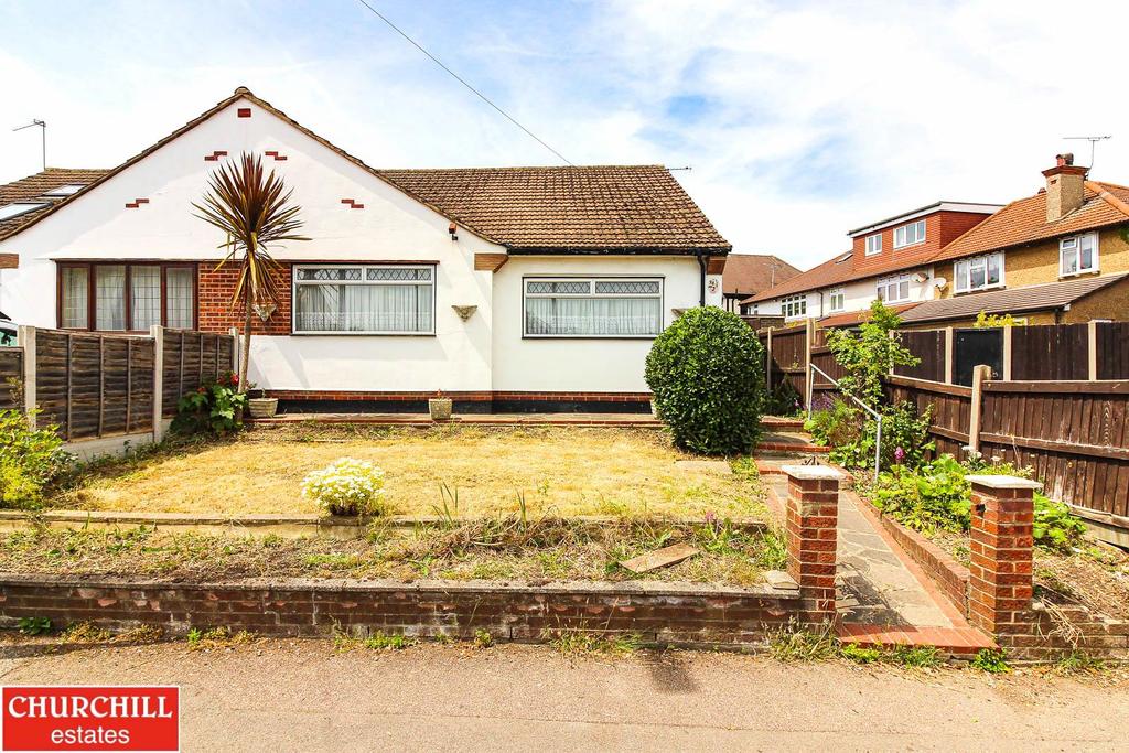 Victoria Road, Buckhurst Hill 2 bed semidetached bungalow for sale £