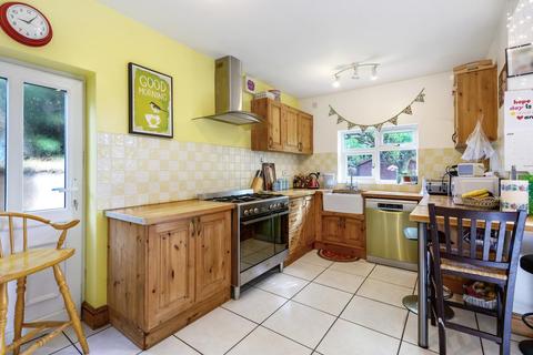 13 Byron Crescent, Bedford, MK40 2BD