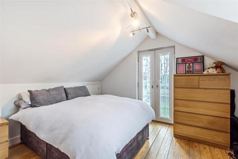 10 Windmill Hill, Biddenham, Bedford, MK40 4AG