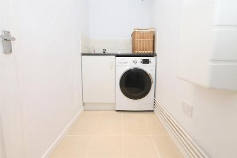 8 Maple Drive, Kingsbury, Tamworth, B78 2PL