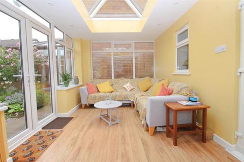 8 Maple Drive, Kingsbury, Tamworth, B78 2PL