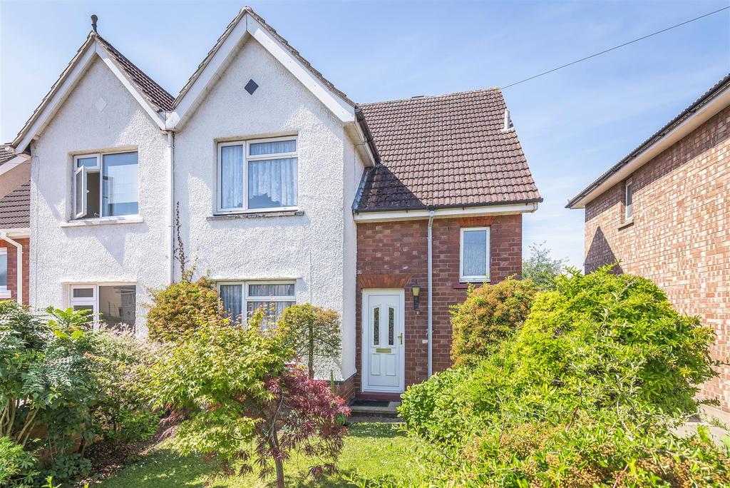 Gifford Road, Bedford 3 bed semidetached house £269,995