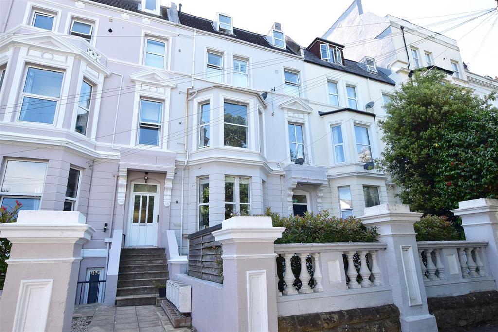 Charles Road, St. LeonardsOnSea 2 bed flat £180,000
