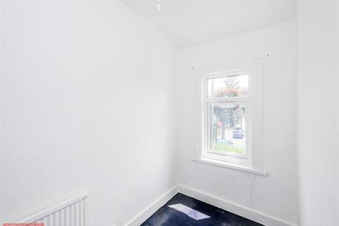 3 bedroom flat for sale - Warner Road, Walthamstow, E17