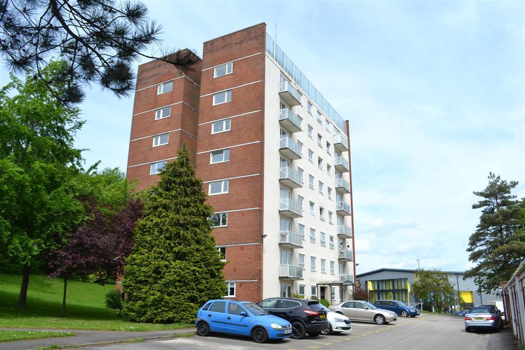 Armitage House, Hobs Road, Lichfield, Staffordshire 2 bed apartment for