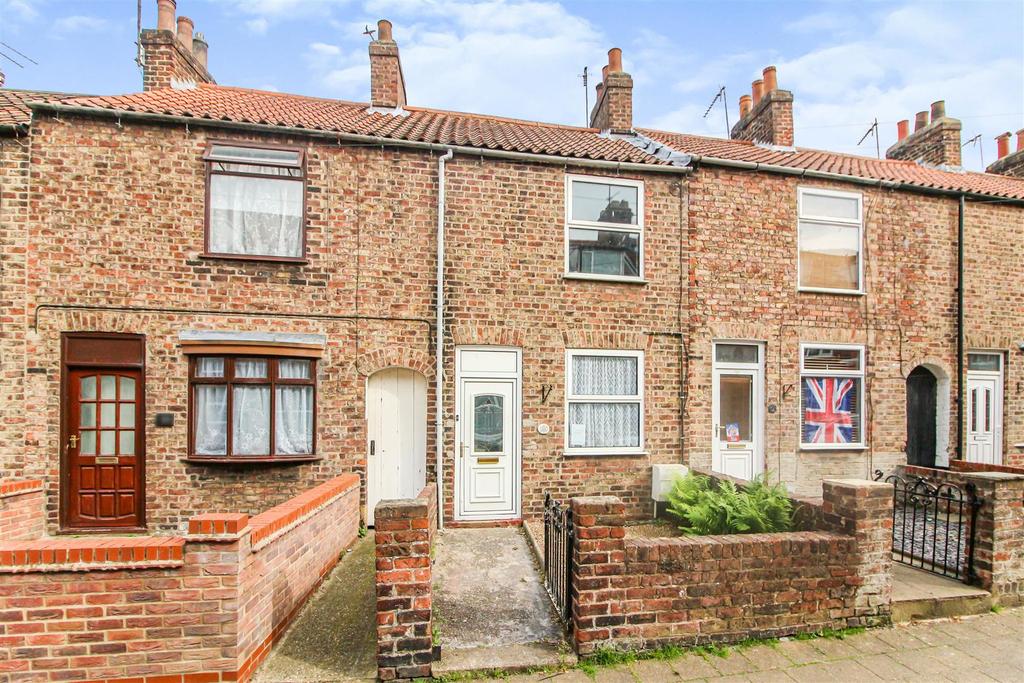 Brook Street, Driffield 2 bed terraced house £90,000