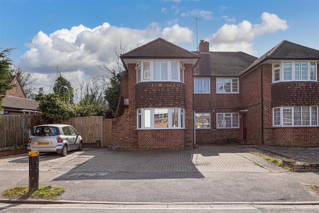 Kingsway Road, Cheam, Sutton 3 bed £445,000