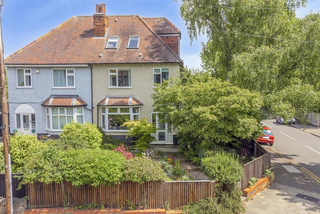 Wollaton Road, Beeston, Nottingham 5 bed semidetached house for sale