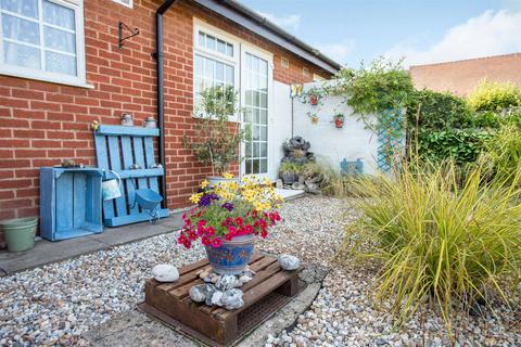 63 Watling Street, Wall, Lichfield, WS14 0AW