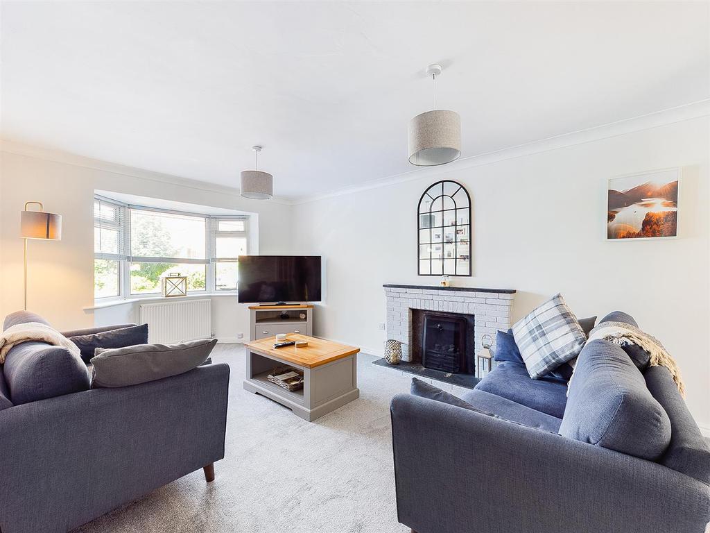 Baldenhall, Malvern 4 bed detached house £425,000