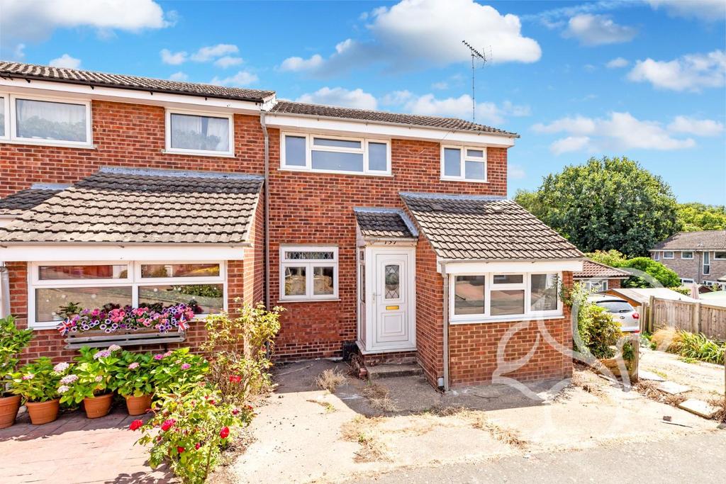 Queensland Drive, Colchester 4 bed end of terrace house £1,400 pcm (£