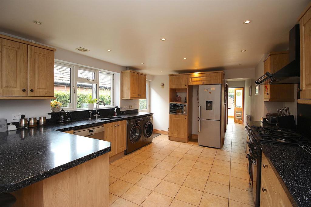 Open Plan Kitchen Diner