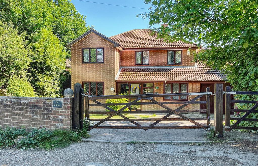 Whitehill Avenue, BexhillOnSea 4 bed detached house £699,000