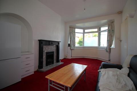 3 bedroom house for sale - Averil Road, Leicester