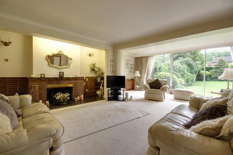 5 bedroom detached house for sale, The Fairway, West Ella