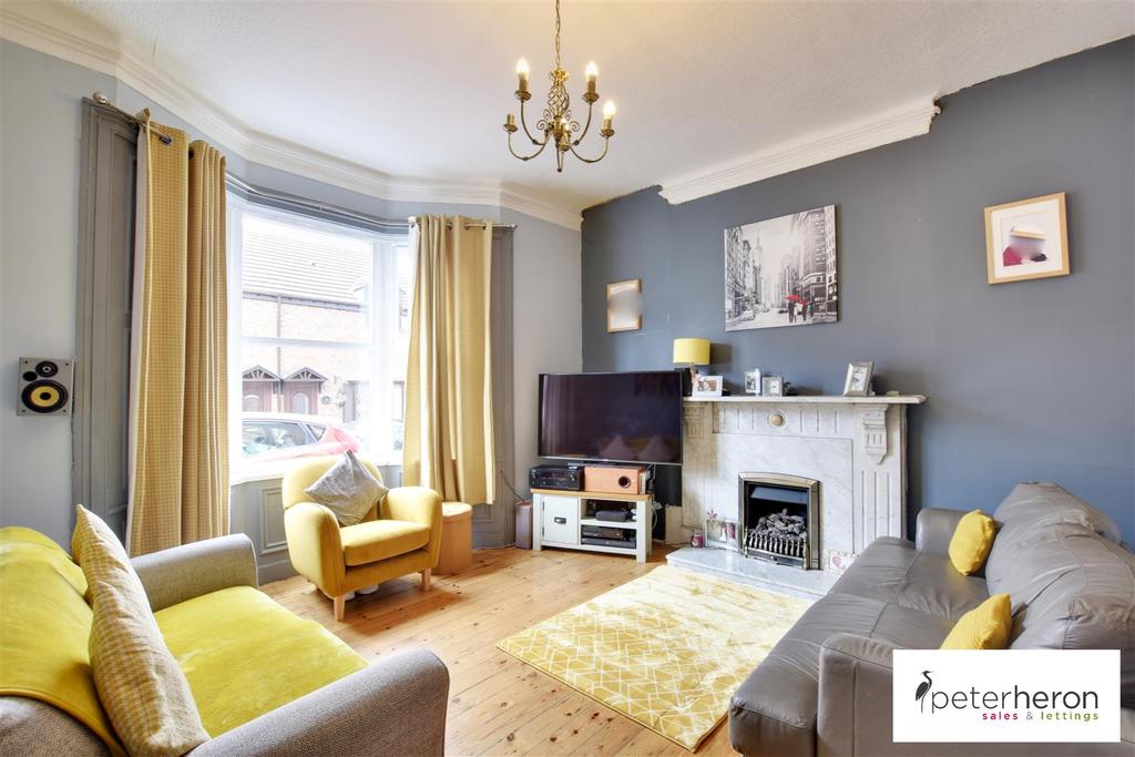 Violet Street, South Hylton, Sunderland 3 bed terraced house £117,000