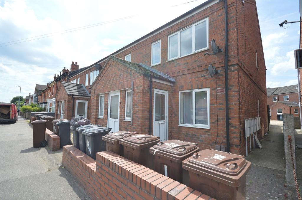 Burton Road, Lincoln 1 bed flat £575 pcm (£133 pw)