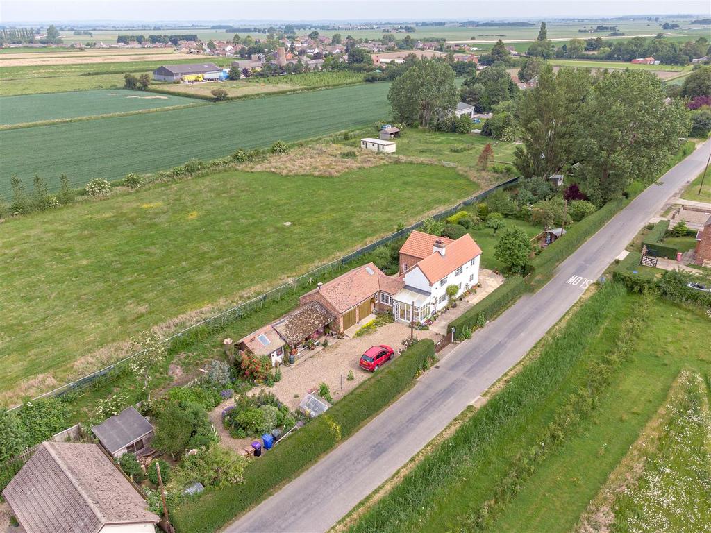 Chapel Road, Old Leake, Boston 3 bed detached house for sale £350,000