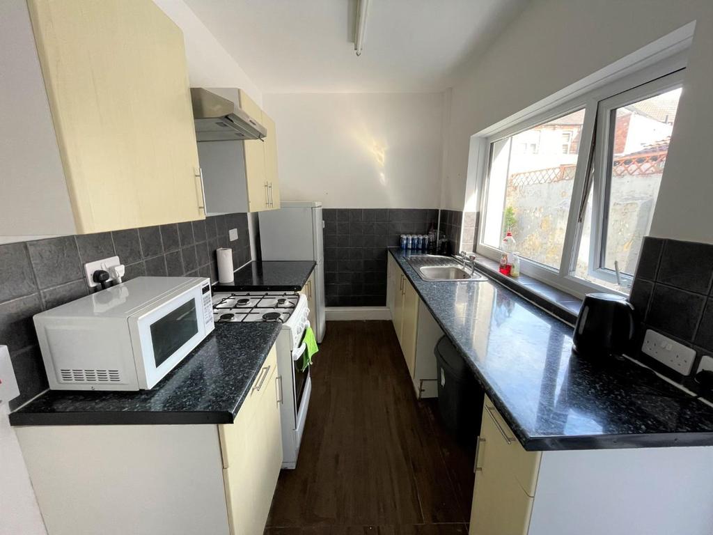 Kensington Road, StocktonOnTees 2 bed terraced house £80,000