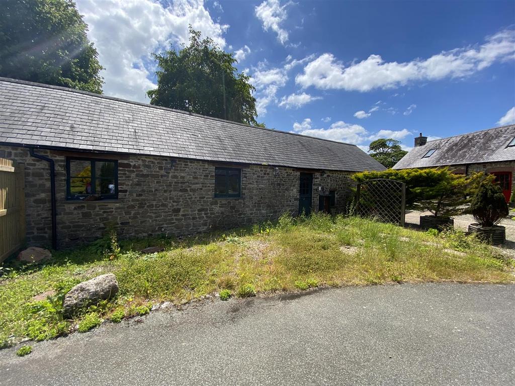 Manor Farm Barns, Wiston, Haverfordwest 1 bed barn conversion £139,950