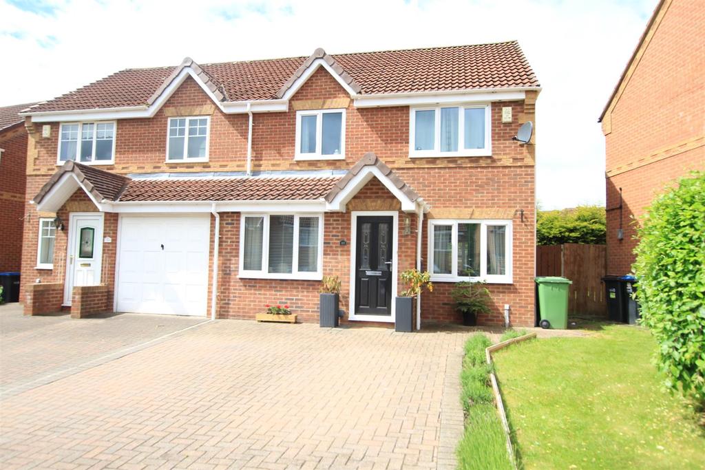 Hamsterley Road, Newton Aycliffe 3 bed semidetached house for sale £
