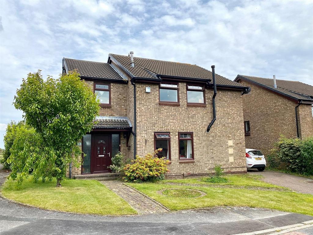 Woodward Court, Mirfield 5 bed detached house £394,950