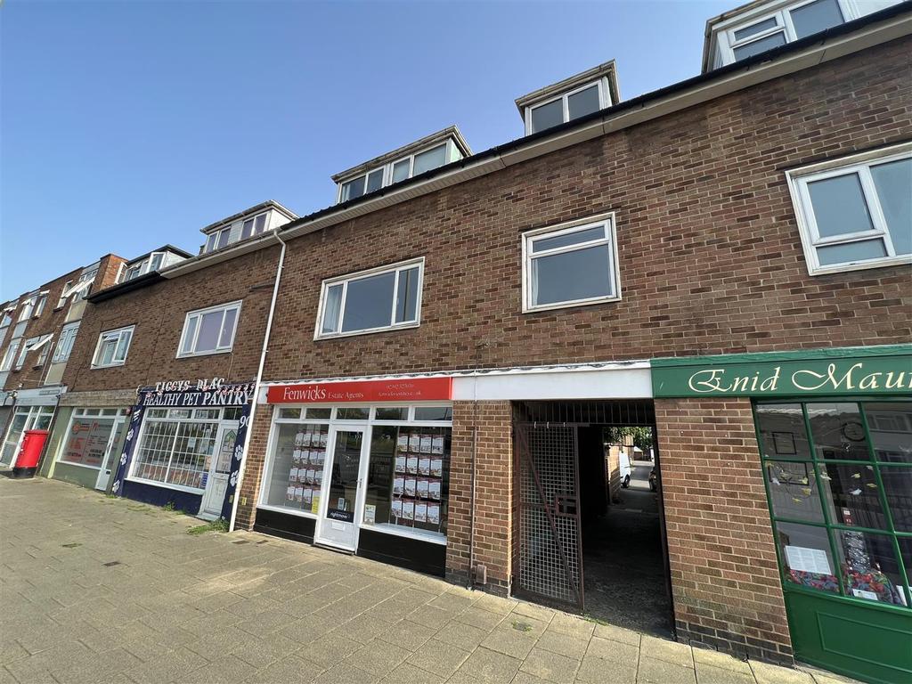 West Street, Portchester 3 bed apartment for sale £200,000