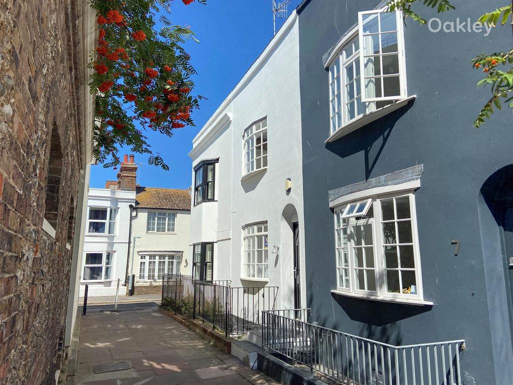 Blenheim Place, North Laine, Brighton 4 bed house for sale £700,000