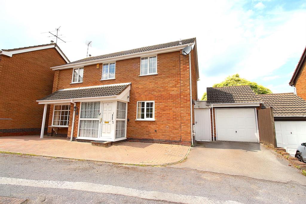 Vincent Close, Leicester 3 bed detached house for sale £310,000