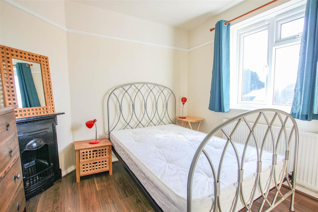 Wilberforce Avenue, York 1 bed flat £775 pcm (£179 pw)