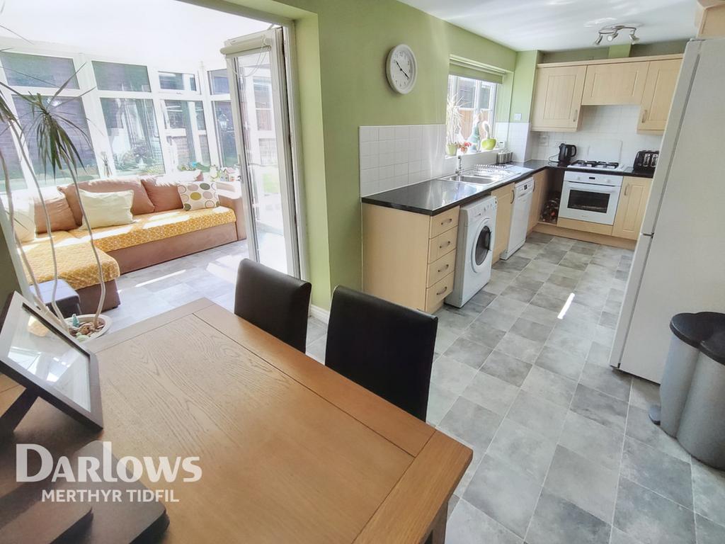 Hawthorn Drive, Merthyr Tydfil 3 bed semidetached house £250,000