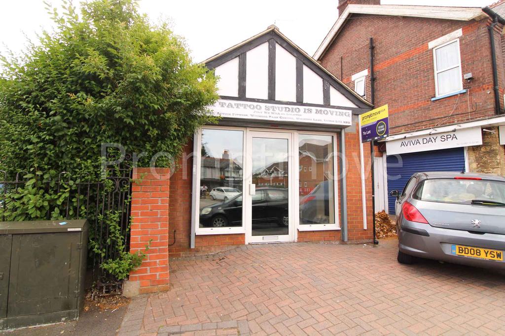 Hitchin Road Luton LU2 7UG Shop £1,100 pcm (£254 pw)
