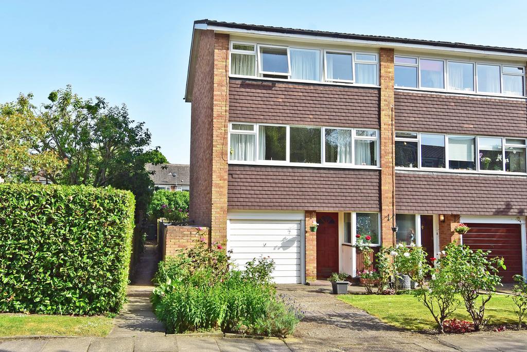 Lake Gardens, Ham, Richmond TW10 3 bed townhouse for sale £750,000