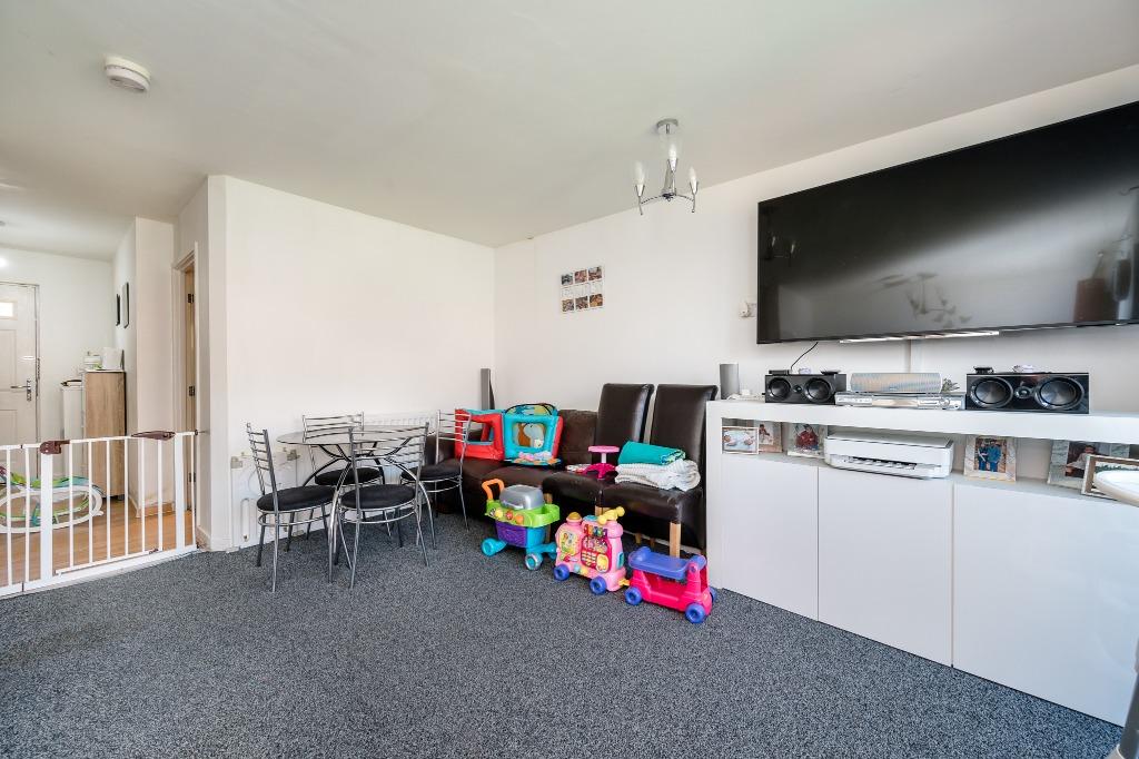 Deerfield Close, St Helens, WA9 3 bed townhouse £145,000