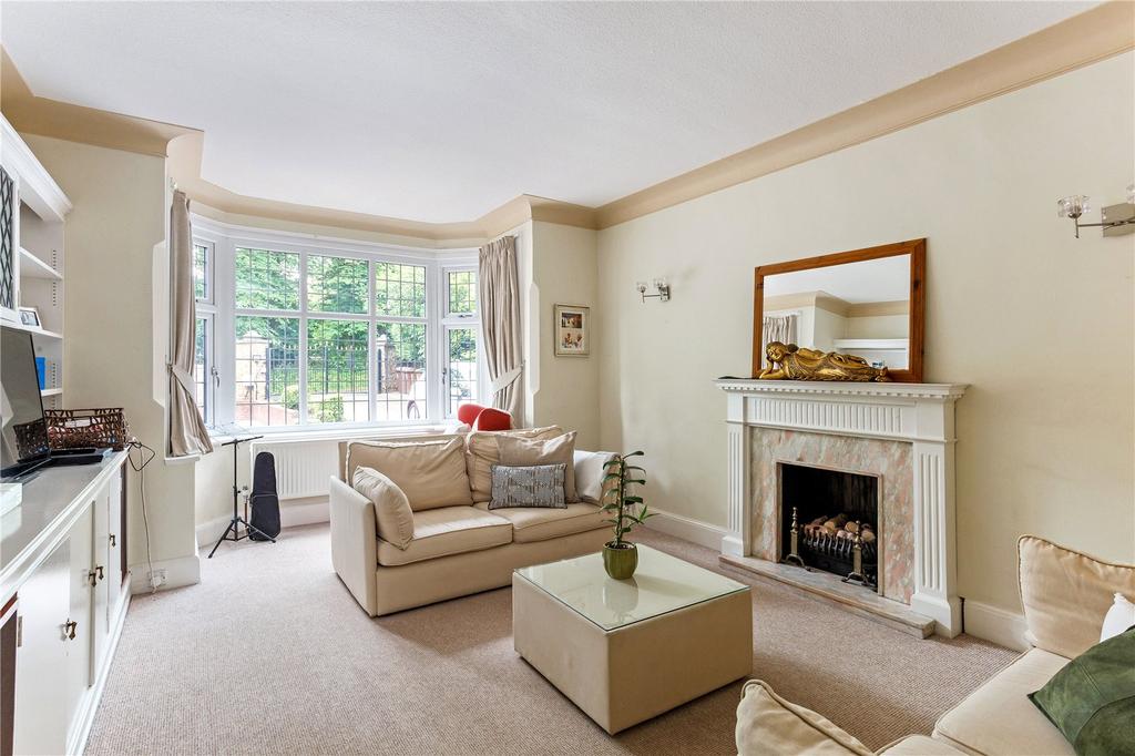 Adams Hill, Derby Road, Wollaton Park, Nottingham, NG7 8 bed detached