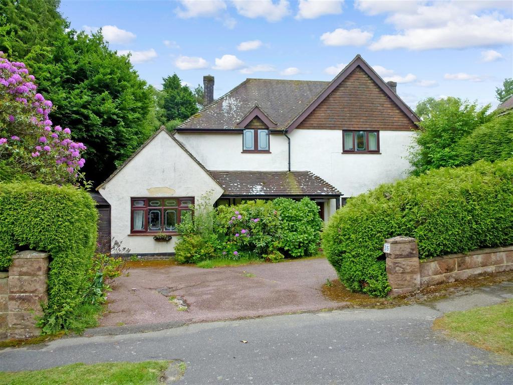 Beacon Close, Crowborough, East Sussex 3 bed detached house £675,000