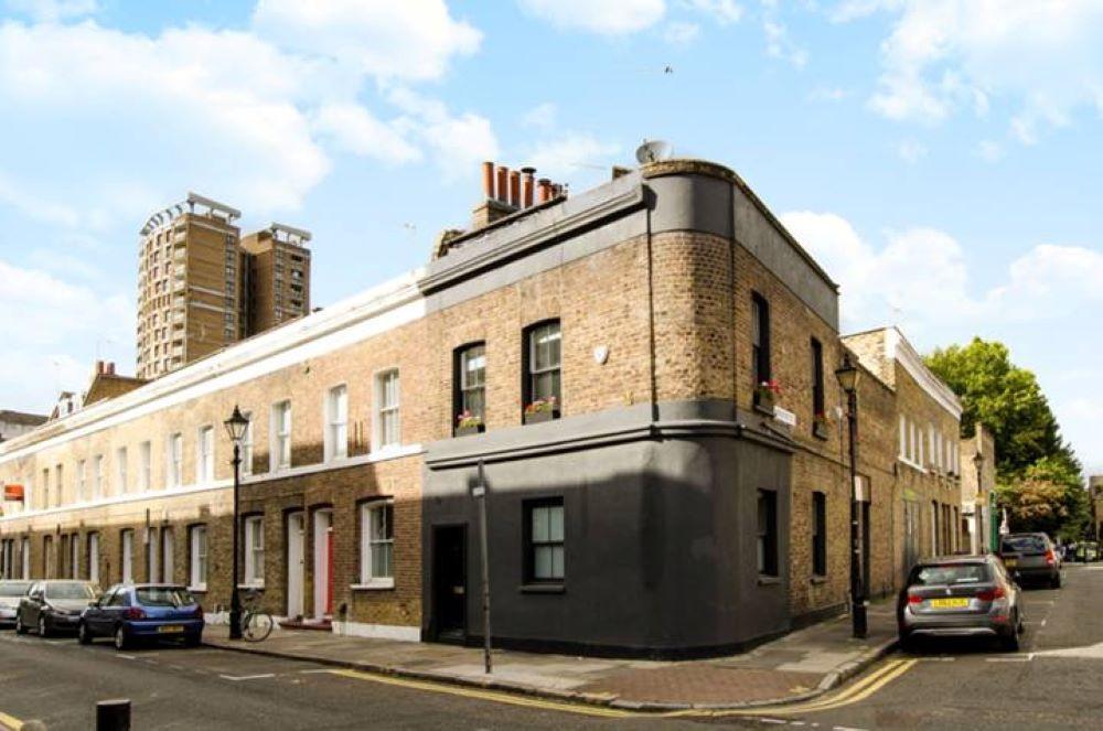 Wellington Row, London, E2 2 bed flat £2,578 pcm (£595 pw)