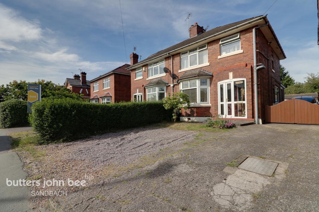 Middlewich Road, Sandbach 3 bed semidetached house £280,000