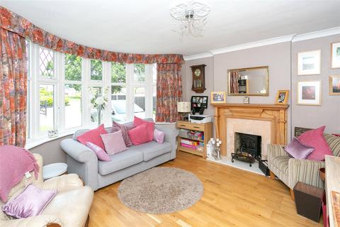 34 Richmond Gardens, Harrow, HA3 6AJ