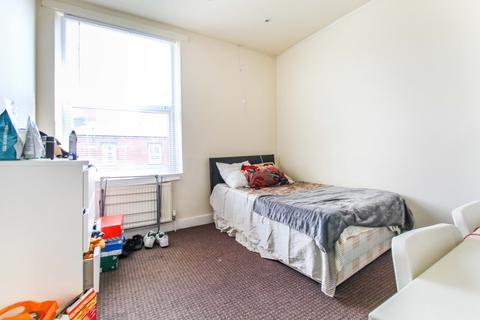 1 bedroom in a house share to rent, BILLS INCLUDED - Trelawn Avenue, Headingley, Leeds, LS6