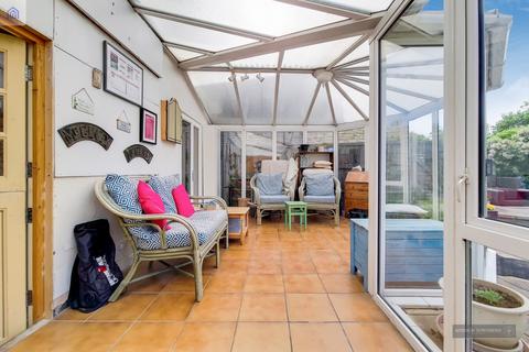 83 Green Dragon Lane, London, N21 2LB