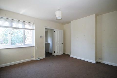 84a Tudor Drive, Morden, SM4 4PF