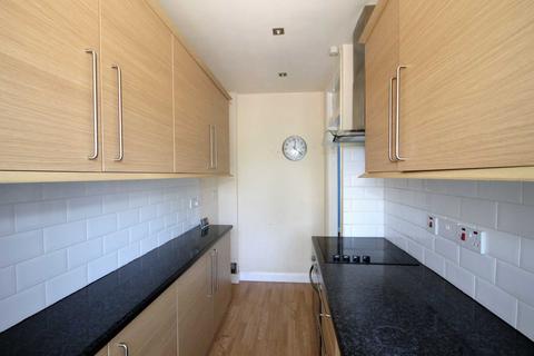 84a Tudor Drive, Morden, SM4 4PF